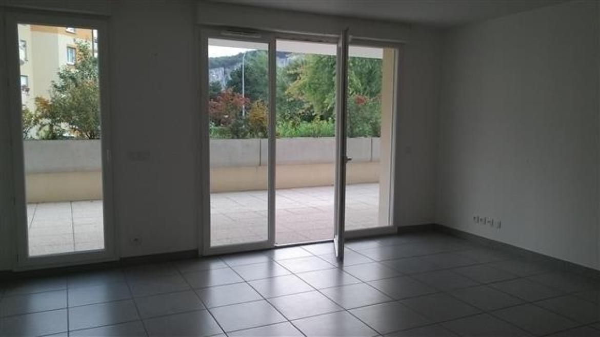 PAVILLON T3 - Photo 2