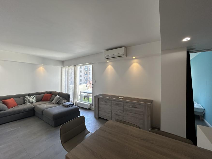 T4BASTILLE - Photo 2