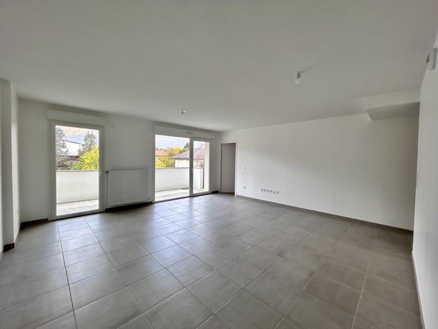 A102 - REPUBLIC'HOME - Photo 2