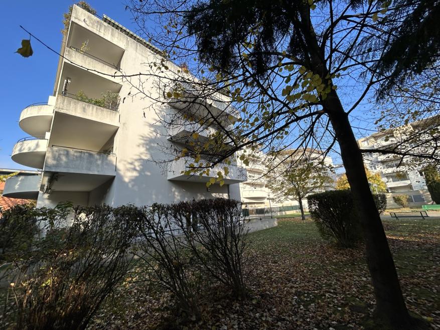 T2 JARDIN DE BERLIOZ - Photo 3