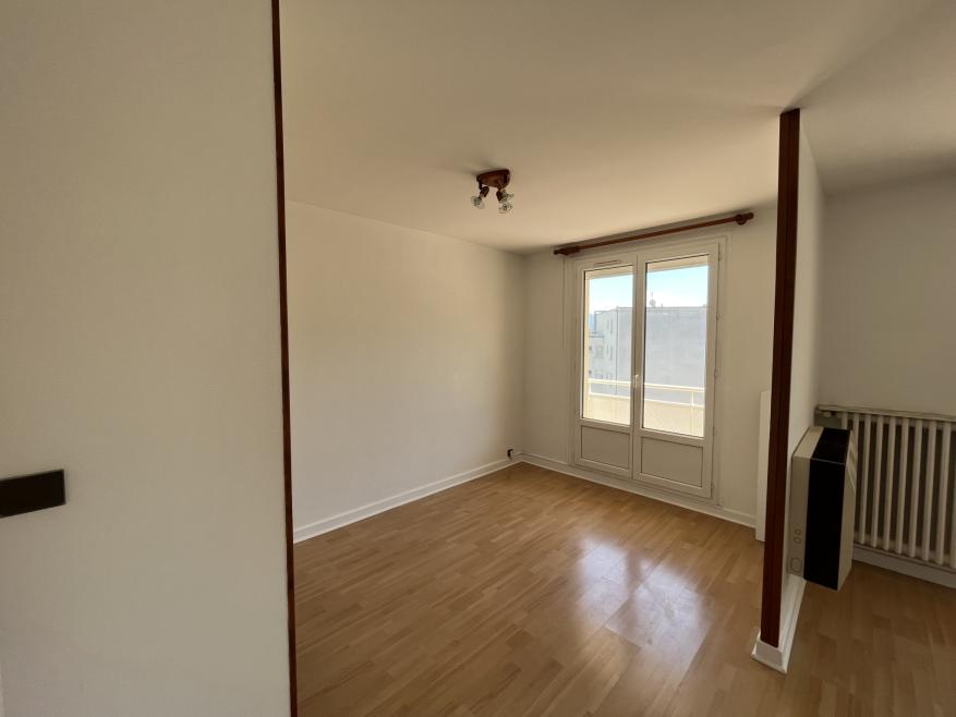 LES BLEUETS - Photo 2