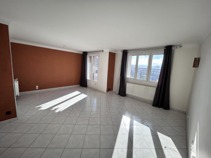 VALLIER GREGOIRE - Photo 1