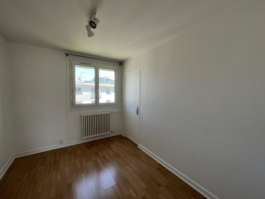 LES BLEUETS - Photo 6