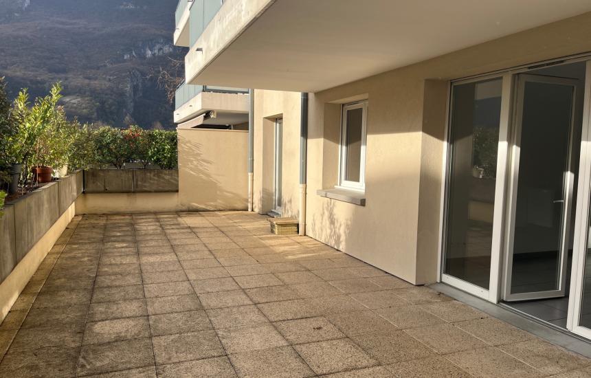 PAVILLON T3 - Photo 1