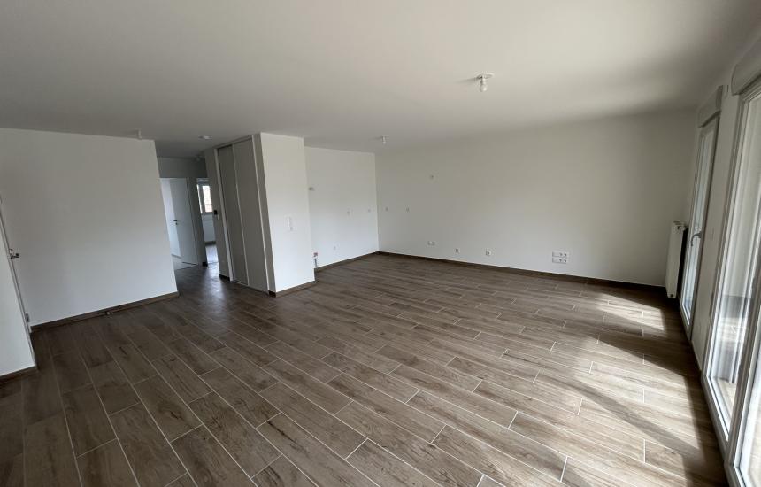 A101-GUSTAVE - Photo 1